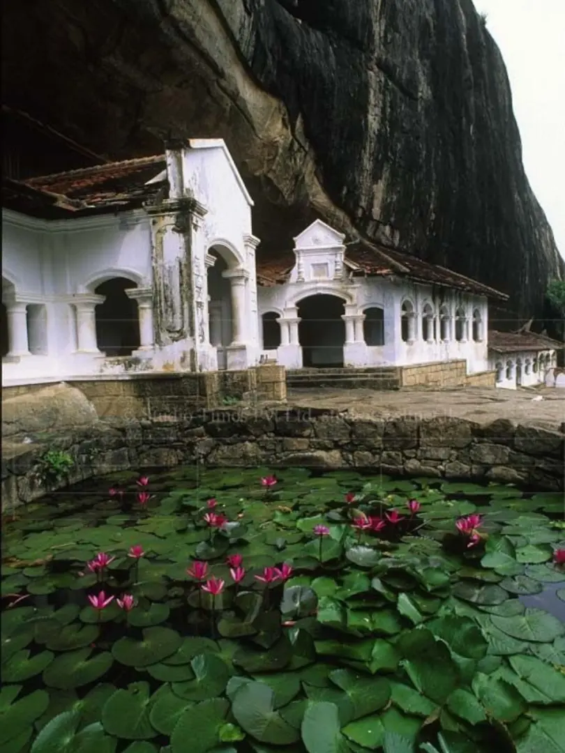 Dambulla Cave Temple – Ancient Rock Sanctuary - photo 3
